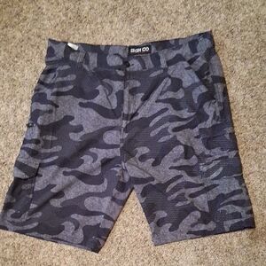 Men's Camo Cargo Shorts - Black